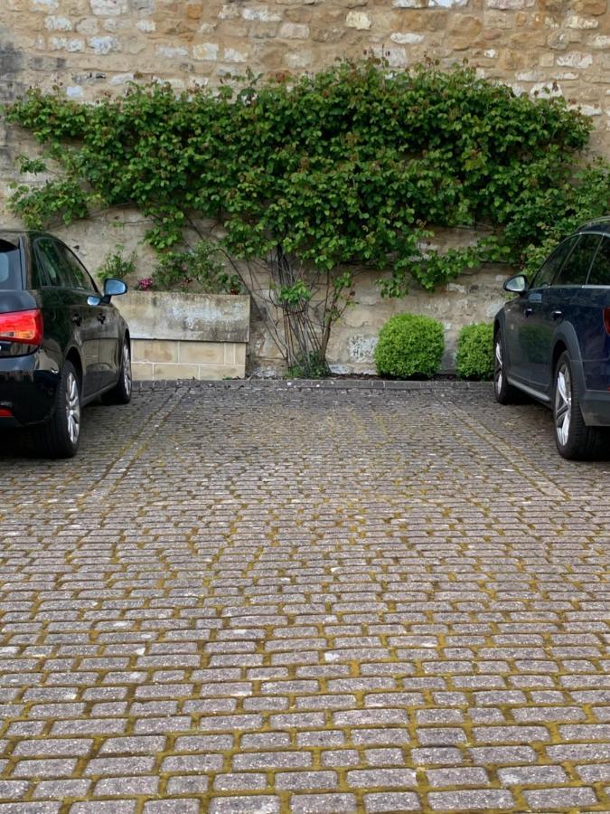 Circus Mews Townhouse:2 Beds:2 En-Suite Baths:Parking:City Centre:Quiet Area Bagian luar foto